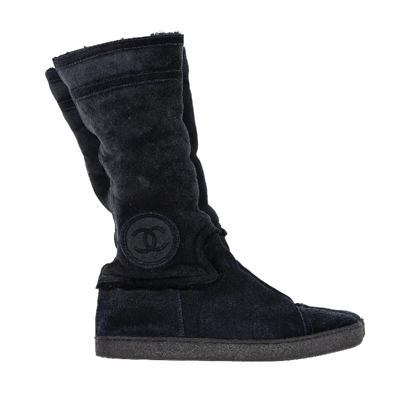 Chanel CC Logo Shearling Boots in Navy Blue Suede