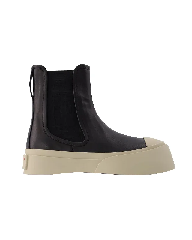 Chelsea Boot Pablo in Black Leather