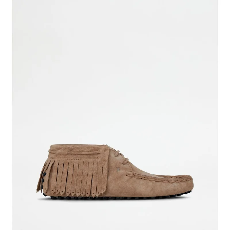 Gommino Desert Boots in Suede