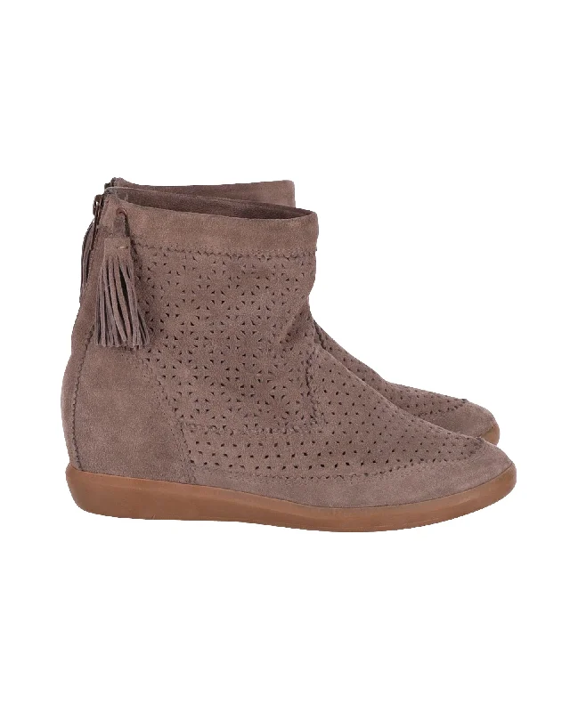 Isabel Marant Basley Boots in Beige Suede