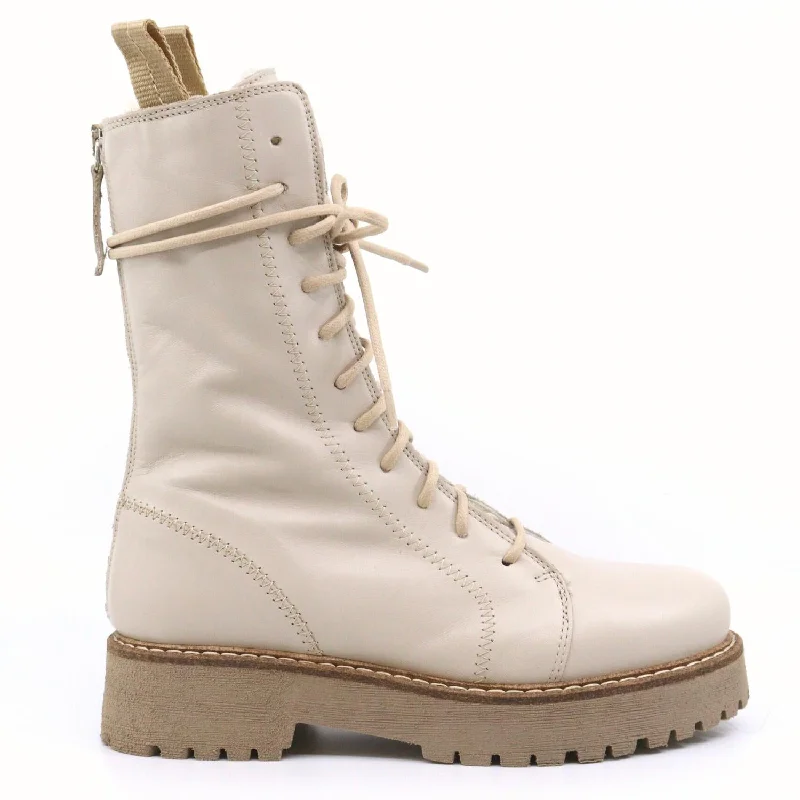 Women Scorpio Dreamer Boot In Crema