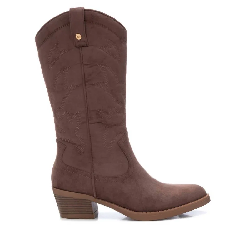 Women's Cowboy Boots In Taupe