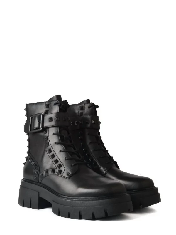 Women's Lewis Studs Boot In Black