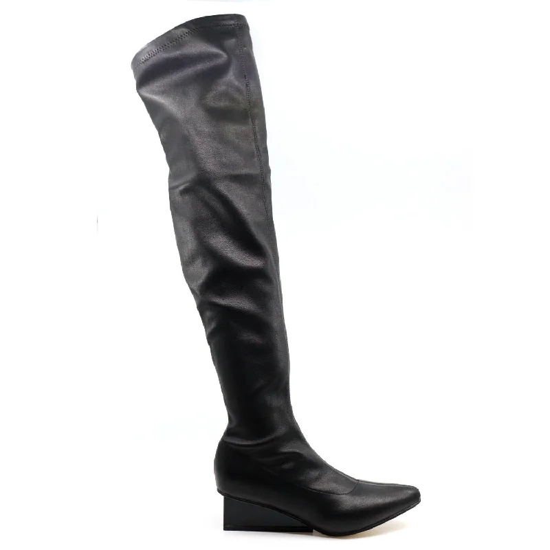 Women's Square Edge Boots In Black